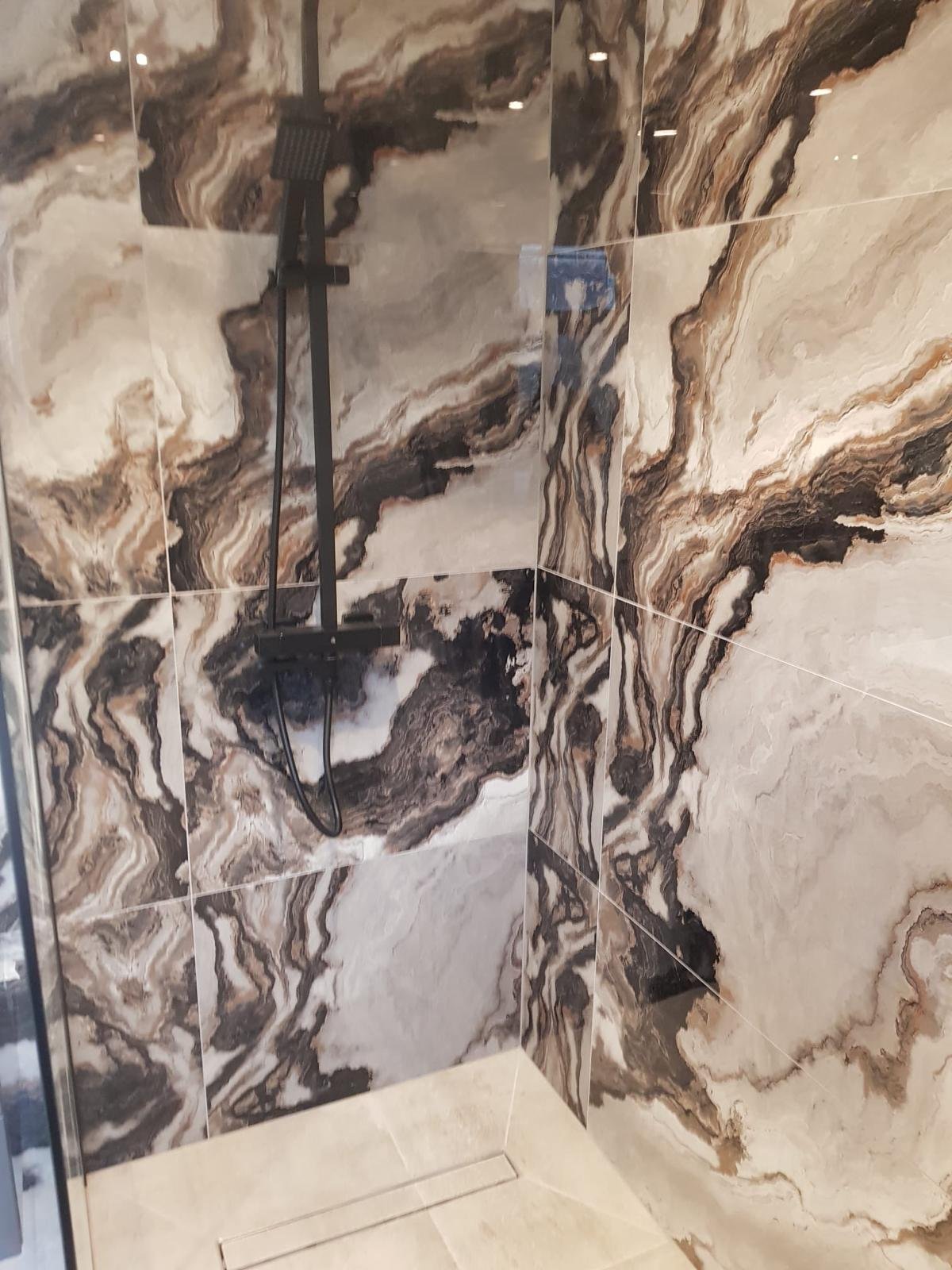 SARTAAJ CONSTRUCTIONS LTD